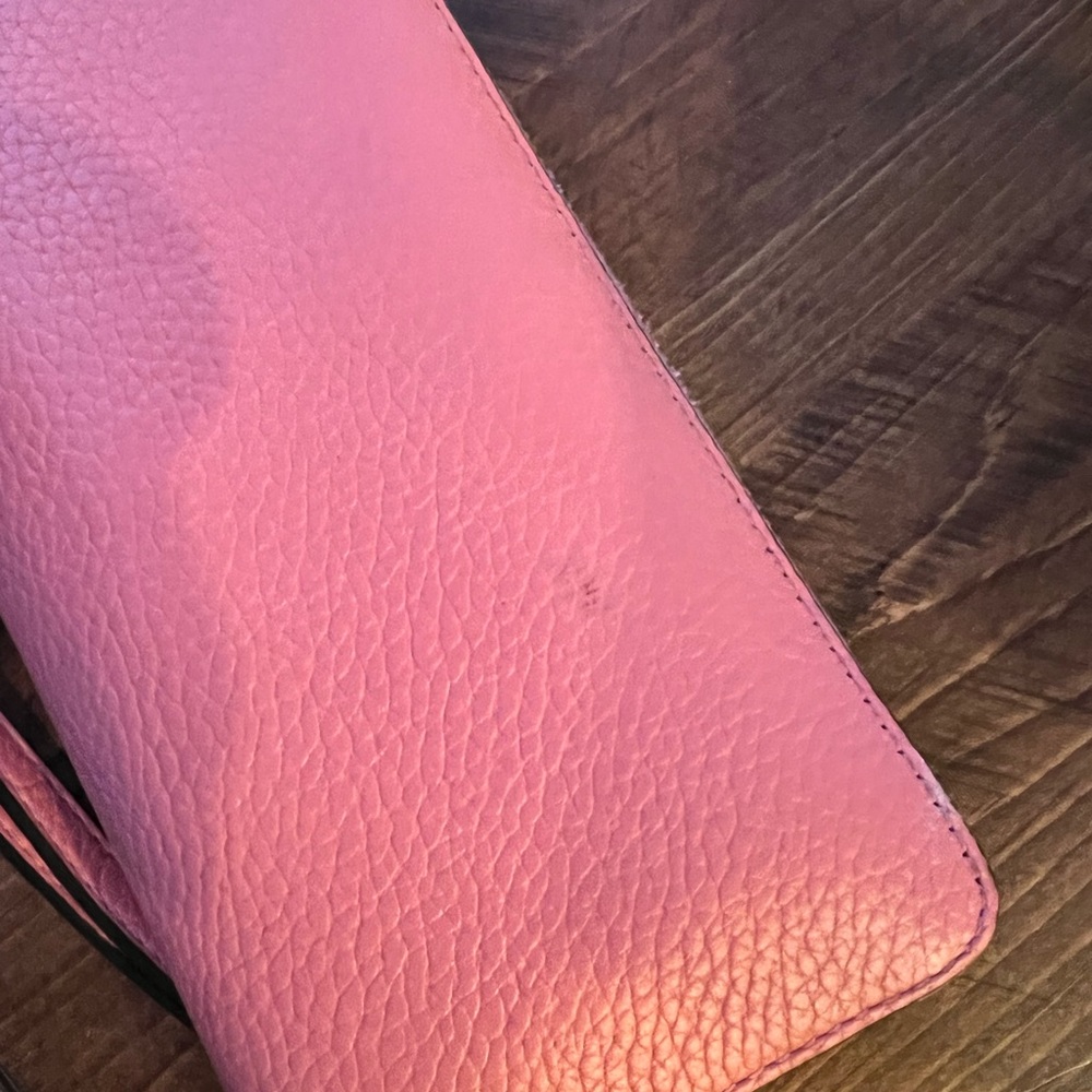 Michael Kors Jet Set Large Pebbled Leather Wristlet with tag attached - Picture 4 of 4
